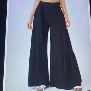 LARGE .  HALARA BREEZEFUL SHIRRED TIE LAYERED LIKE WIDE PALAZZO PANTS